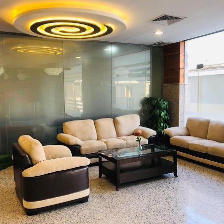 Zodiac Hotel Apartments Fahaheel Кувейт Экстерьер фото