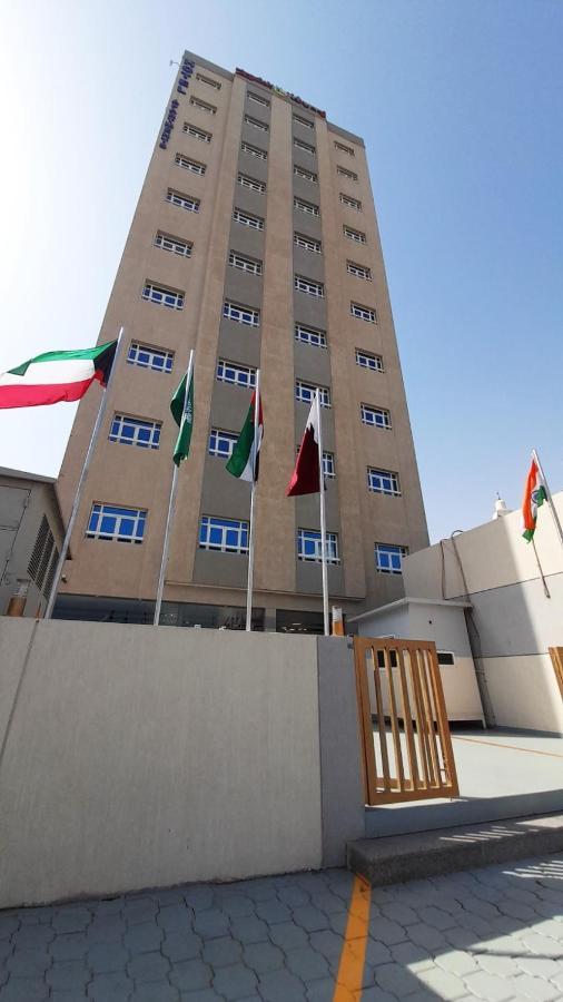 Zodiac Hotel Apartments Fahaheel Кувейт Экстерьер фото