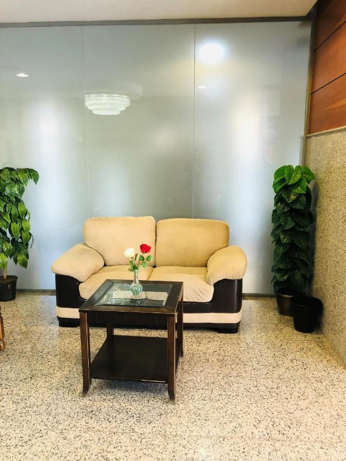 Zodiac Hotel Apartments Fahaheel Кувейт Экстерьер фото