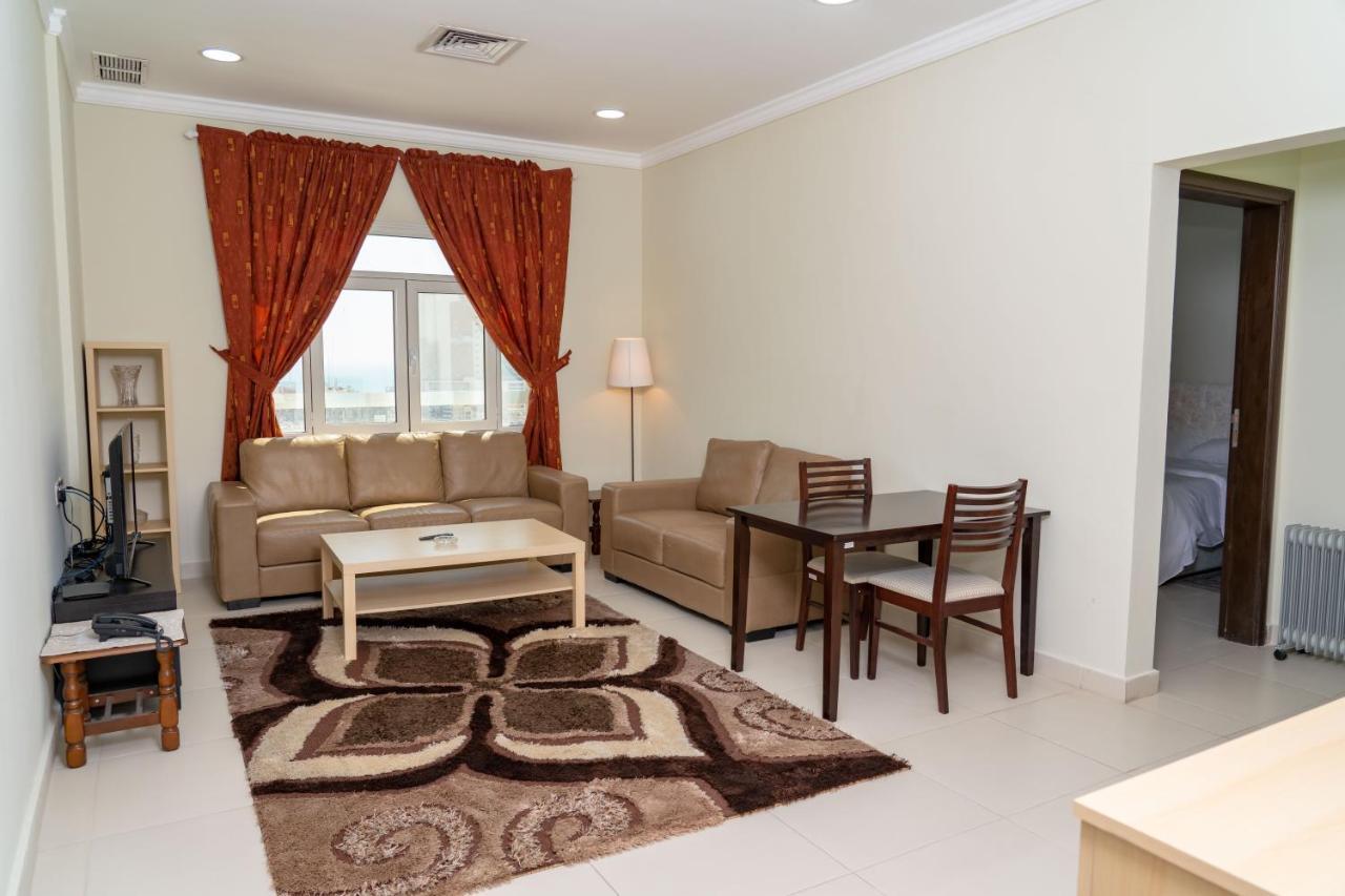 Zodiac Hotel Apartments Fahaheel Кувейт Экстерьер фото