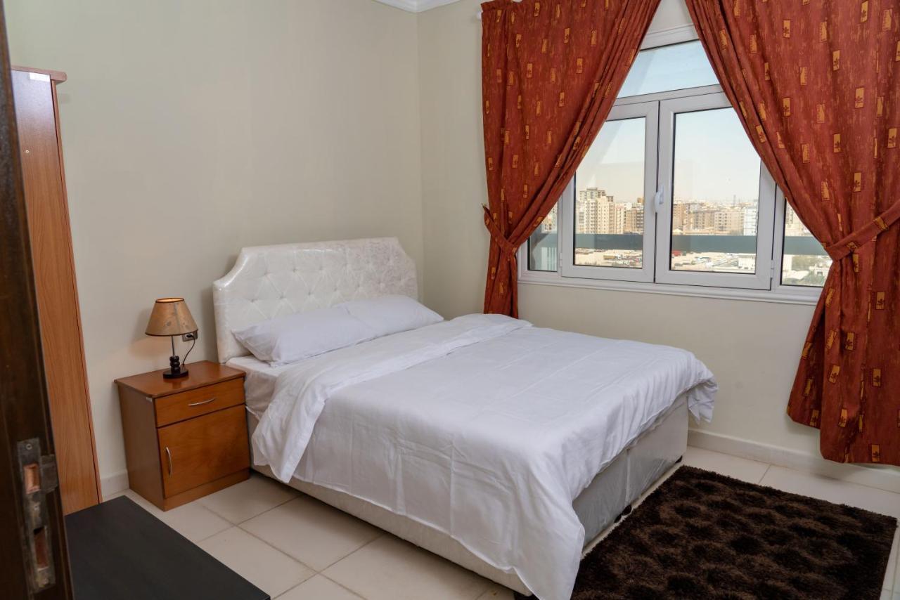 Zodiac Hotel Apartments Fahaheel Кувейт Экстерьер фото