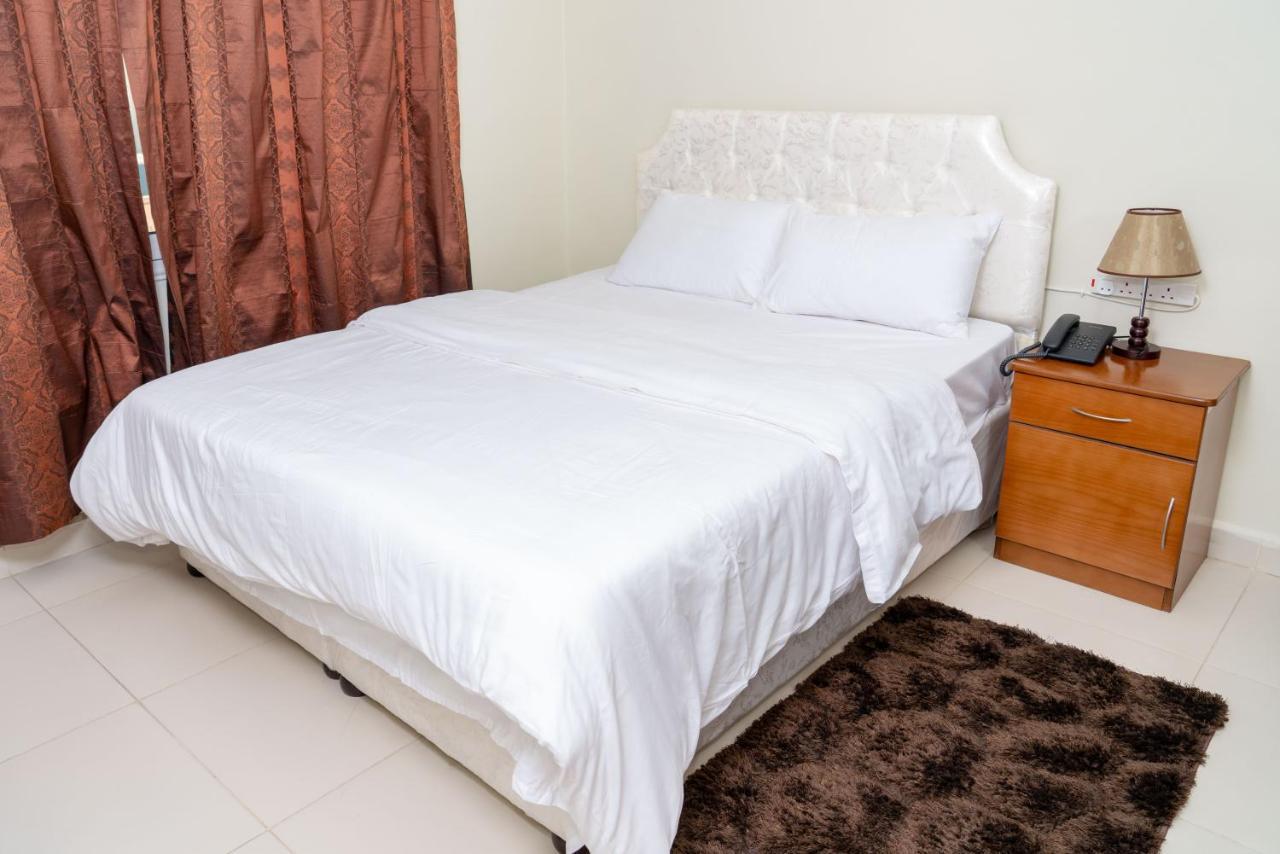 Zodiac Hotel Apartments Fahaheel Кувейт Экстерьер фото