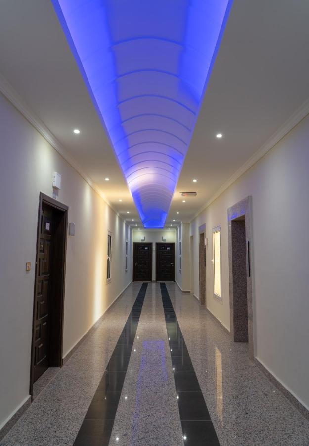 Zodiac Hotel Apartments Fahaheel Кувейт Экстерьер фото